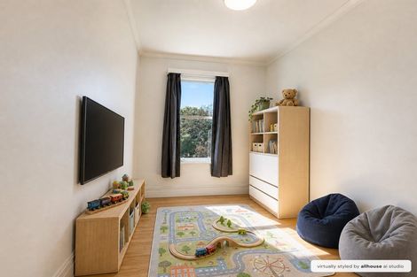 Photo of property in 31 Raukawa Street, Otaki, 5512