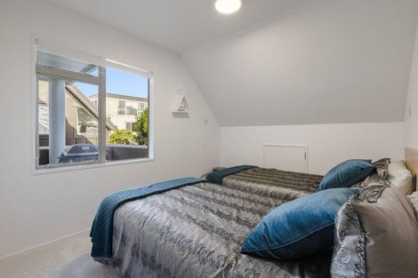 Photo of property in 2/28 The Mall, Mount Maunganui, 3116