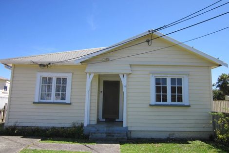 Photo of property in 35 Awamutu Grove, Waiwhetu, Lower Hutt, 5010