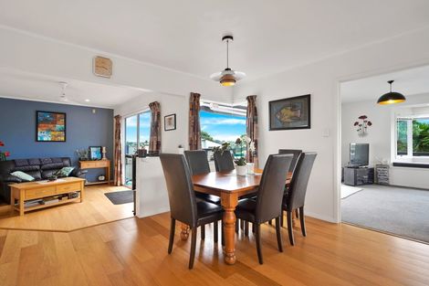 Photo of property in 14 Ebony Place, Massey, Auckland, 0614