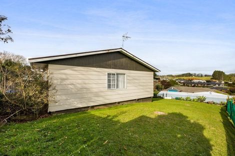 Photo of property in 9a Ballantrae Place, Highlands Park, New Plymouth, 4312
