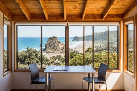 Photo of property in 70 Rayner Road, Piha, 0772