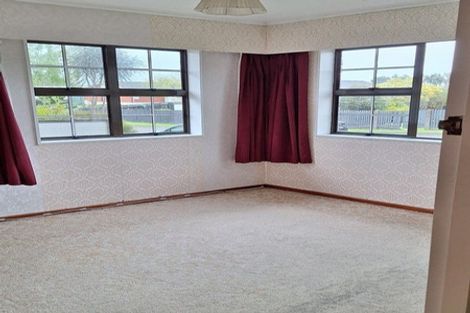 Photo of property in 11 Chartwell Drive, Eltham, 4322