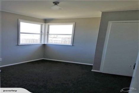 Photo of property in 16 Tairere Crescent, Rosehill, Papakura, 2113