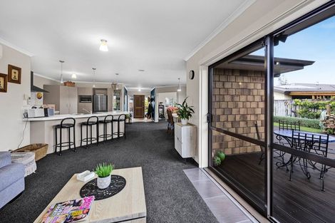 Photo of property in 5 Marlin Terrace, Bell Block, New Plymouth, 4312