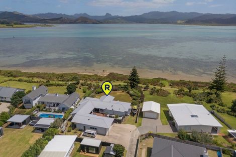 Photo of property in 132 Harbour Drive, Matarangi, Whitianga, 3592