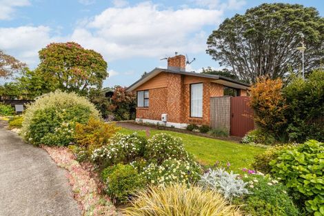 Photo of property in 95 Manu Crescent, Upper Vogeltown, New Plymouth, 4310