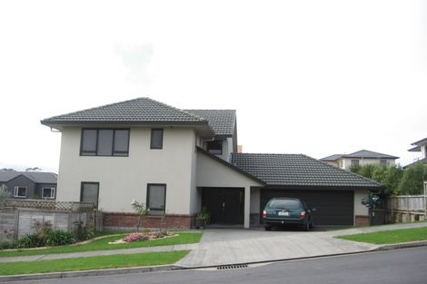 Photo of property in 83a Mt Lebanon Crescent, The Gardens, Auckland, 2105