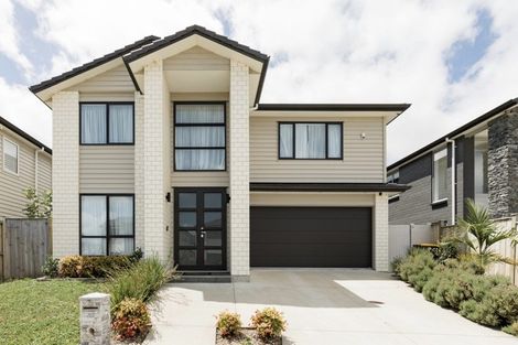 Photo of property in 30 Drumbuoy Drive, Flat Bush, Auckland, 2019