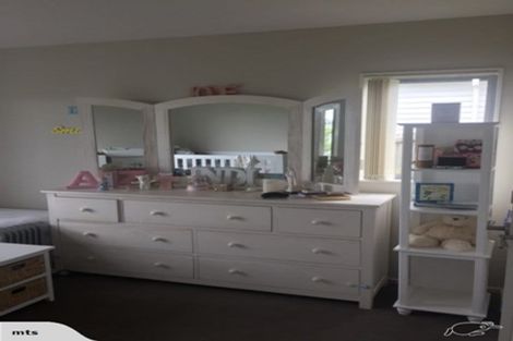 Photo of property in 20 Harrowglen Drive, Northcross, Auckland, 0632