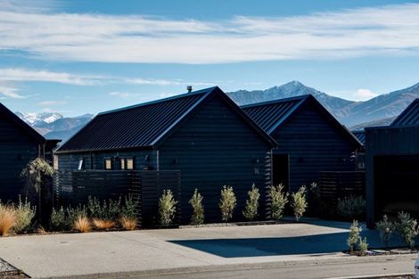 Photo of property in 10 Fife Court, Jacks Point, Queenstown, 9371