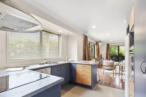 Photo of property in 150 Penrose Road, Mount Wellington, Auckland, 1060