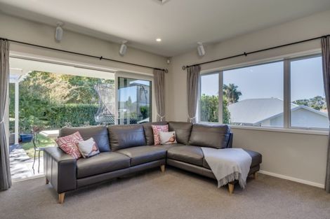 Photo of property in 5 Avocado Lane, Bethlehem, Tauranga, 3110