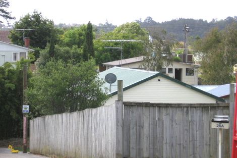 Photo of property in 2/28 Fairclough Road, Beach Haven, Auckland, 0626