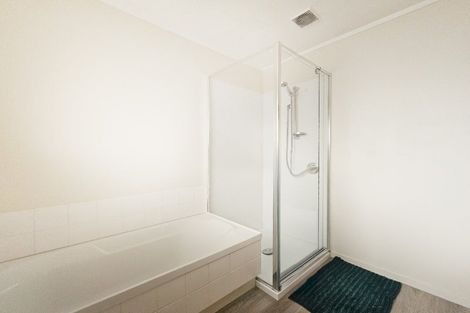 Photo of property in 18 Regency Crescent, Redwood, Christchurch, 8051