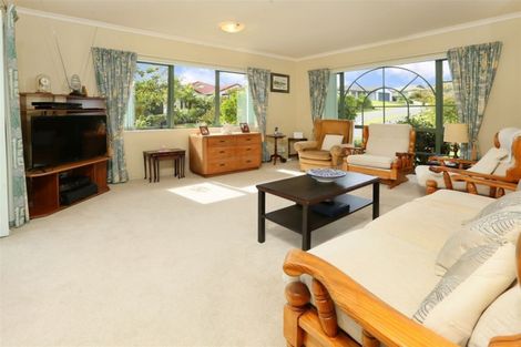 Photo of property in 18 Chelmsley Avenue, Henderson, Auckland, 0612