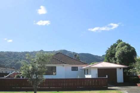 Photo of property in 1 Weka Grove, Elderslea, Upper Hutt, 5018