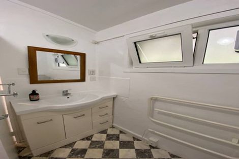 Photo of property in 6/219 Grant Road, Thorndon, Wellington, 6011