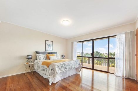 Photo of property in 153 Wiseley Road, West Harbour, Auckland, 0618