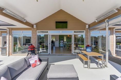 Photo of property in 35 Polo Lane, Whitford, Manurewa, 2576
