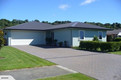 Photo of property in 39 Pukeko Way, Kinloch, Taupo, 3377