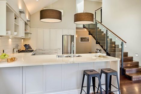 Photo of property in 5 Cheviot Road, Lowry Bay, Lower Hutt, 5013