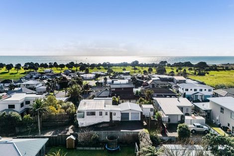 Photo of property in 27 Fitzroy Road, Fitzroy, New Plymouth, 4312