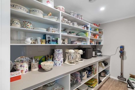 Photo of property in 37 Roxburgh Place, Tinwald, Ashburton, 7700