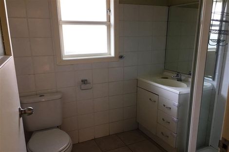 Photo of property in 13 Strid Road, Te Atatu South, Auckland, 0610