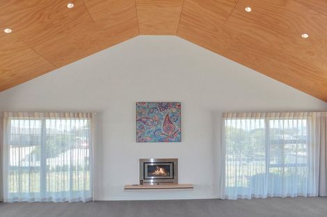 Photo of property in 7 Awahou Place, Foxton, 4814