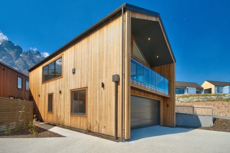 Photo of property in 3a Glenelg Lane, Jacks Point, 9371