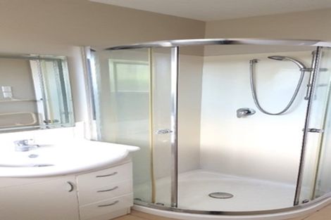 Photo of property in 2/13 Bowen Street, Upper Riccarton, Christchurch, 8041