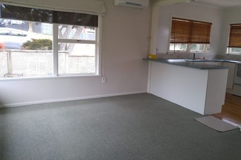 Photo of property in 1/5 Sudan Avenue, Milford, Auckland, 0620