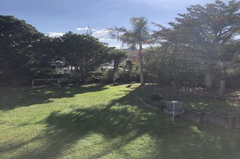 Photo of property in 32 Koromiko Street, New Lynn, Auckland, 0600