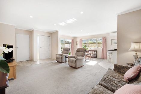 Photo of property in 10 Kilbaha Close, East Tamaki, Auckland, 2013