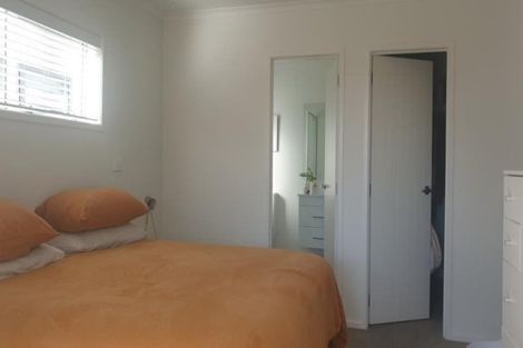 Photo of property in 10 Awatira Drive, Papamoa Beach, Papamoa, 3118