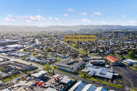 Photo of property in 39/11 Ray Small Drive, Papakura, 2110