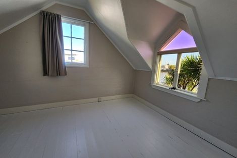 Photo of property in 53 Anzac Parade, Durie Hill, Whanganui, 4500