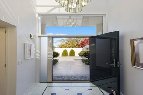 Photo of property in 39 Thornycroft Street, Fendalton, Christchurch, 8052