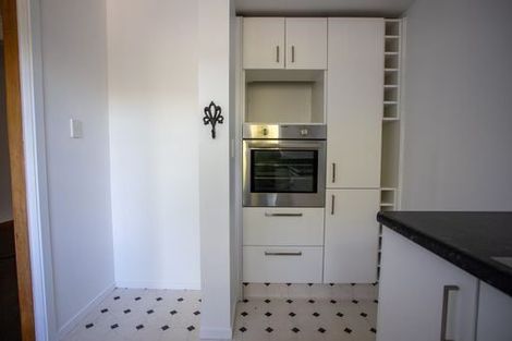 Photo of property in 33 Pahiatua Street, Hokowhitu, Palmerston North, 4410