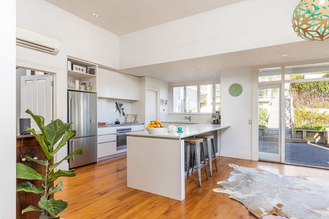 Photo of property in 279 Rutherford Street, Nelson South, Nelson, 7010