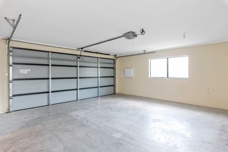 Photo of property in 8 Georgia Grove, Paraparaumu, 5032