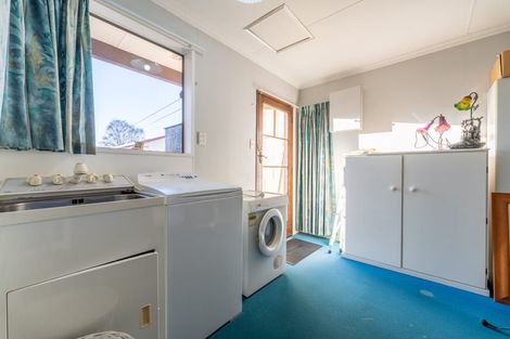 Photo of property in 6 Bond Street, Waimate, 7924