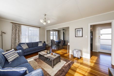 Photo of property in 7 Hendon Place, West End, Palmerston North, 4412