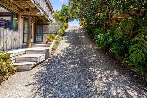 Photo of property in 28 Stillwater Crescent, Stillwater, Silverdale, 0993