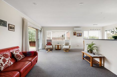 Photo of property in 3 Dallinger Street, St Andrews, Hamilton, 3200