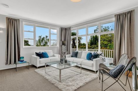 Photo of property in 180a Old Titirangi Road, New Lynn, Auckland, 0600