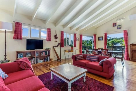 Photo of property in 26 Ocean Road, Surfdale, Waiheke Island, 1081