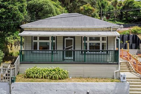 Photo of property in 197 Aro Street, Aro Valley, Wellington, 6021