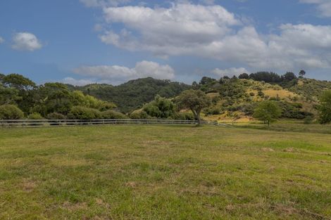 Photo of property in 8 White Rocks Rise, Kuaotunu, Whitianga, 3592